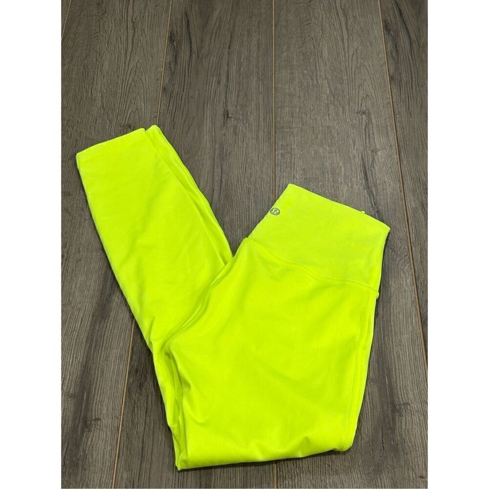 Lululemon Wunder Under sz 2 25”